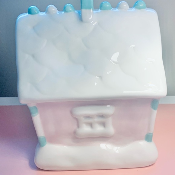 Rae Dunn Birdhouse - Picture 4 of 5